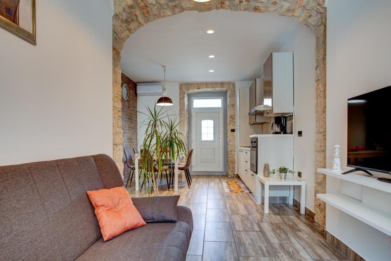 וודניאן Apartment Laura With Terrace מראה חיצוני תמונה